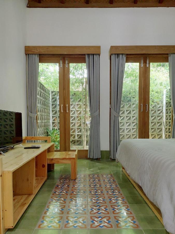 Komoreya Guesthouse Kejayan Exterior photo