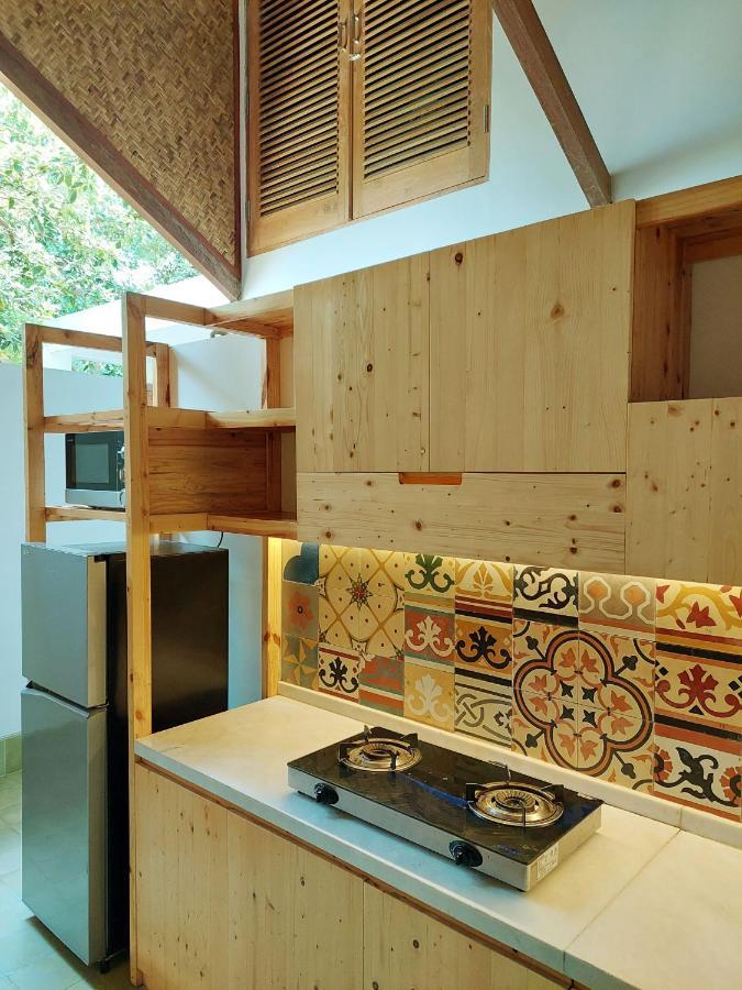 Komoreya Guesthouse Kejayan Exterior photo